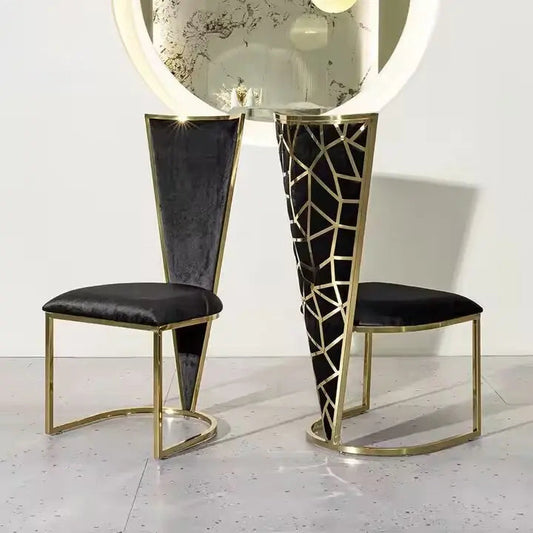 Chaise de salle à manger Sterling noire et dorée