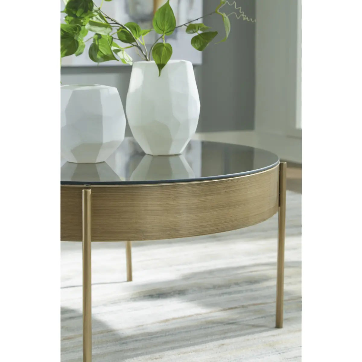 Ensemble de tables d'appoint Ashley Jettaya