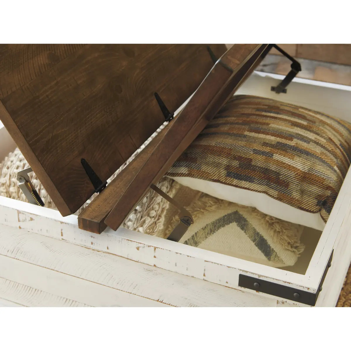 Table basse de rangement Ashley Wystfield