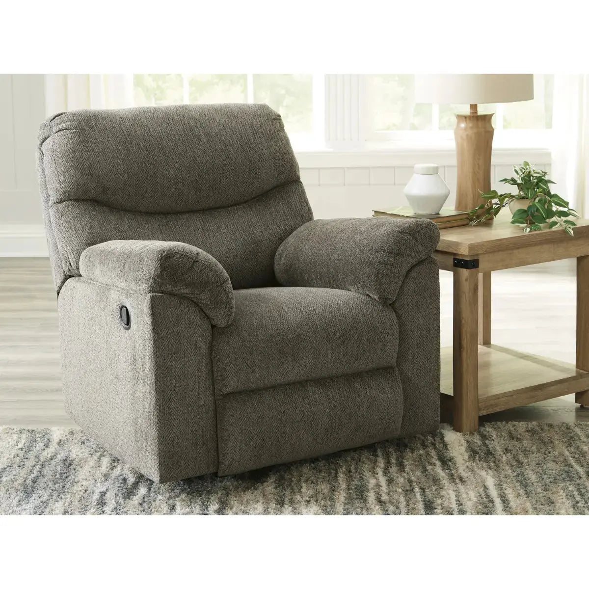 Fauteuil inclinable à bascule Ashley Alphons en mastic