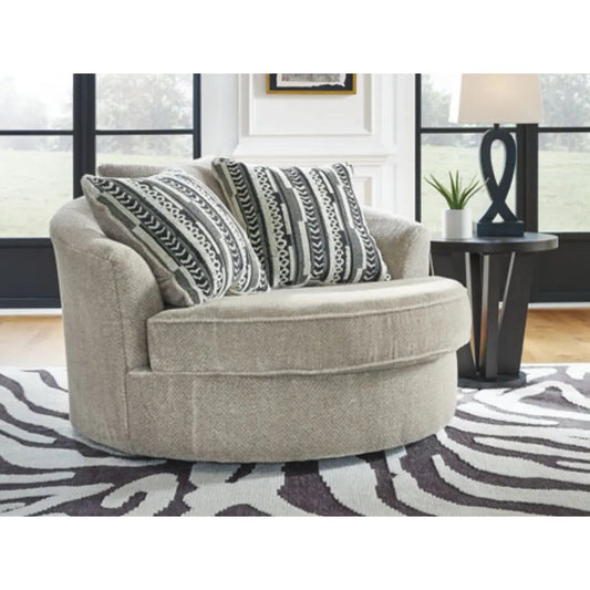 Fauteuil d'appoint pivotant Ashley Calnita en sisal